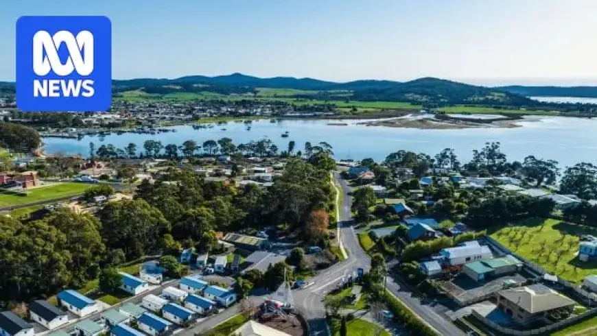 Seaside Town Seeks Improved Phone Service Without Large Towers