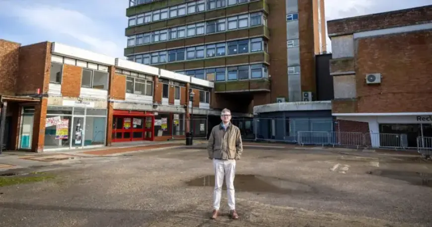 Shocking Discovery in ‘Rotten’ UK Market Town Within 10 Minutes of Visit