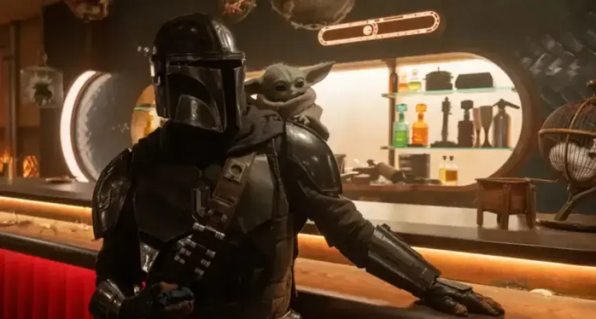 Mandalorian & Grogu Dash Through Snow in Super Bowl Trailer Clip