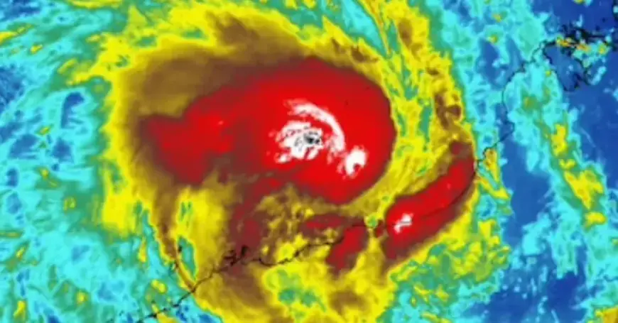 Cyclone Mitchell Endangers Lives and Homes with No Time to Flee