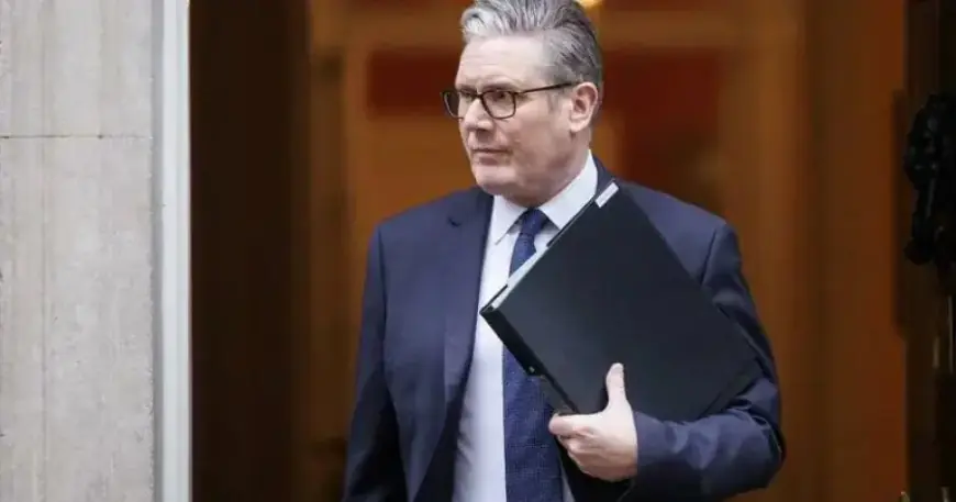 UK PM Stands Firm Against Resignation Over Mandelson Allegations