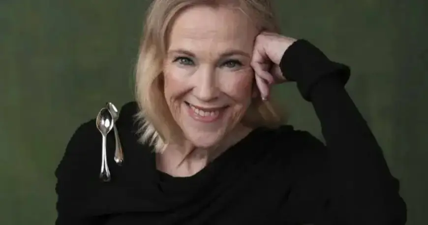 “Cancer Claims Life of Beloved Actress Catherine O’Hara”