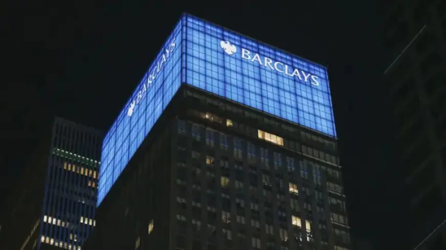 Barclays Boosts MD Bonuses to £900k Amid Challenging Year for Bankers