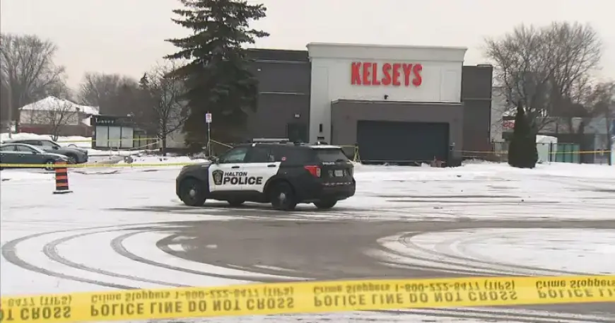 Police Pursue 2 Suspects in Burlington Mall Parking Lot Shooting