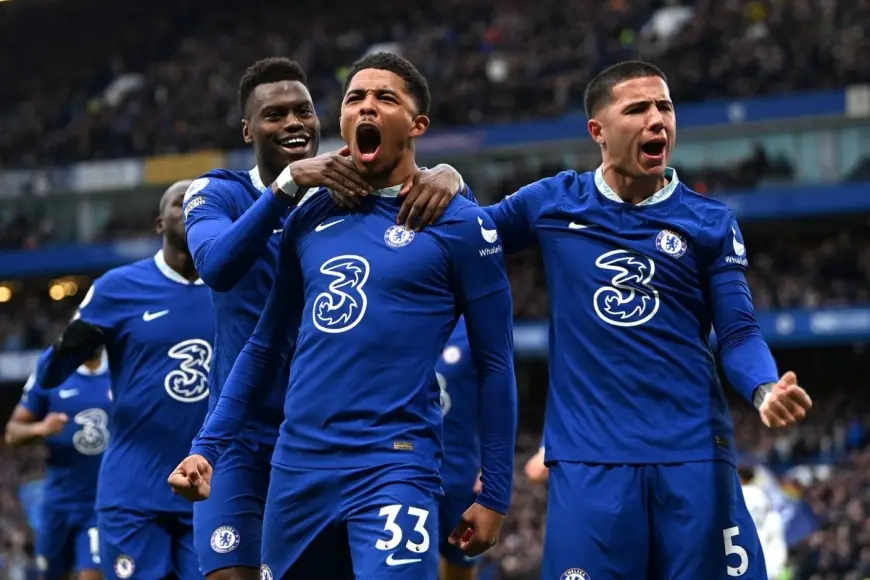 Chelsea let two-goal lead slip as Leeds rally for 2–2 draw