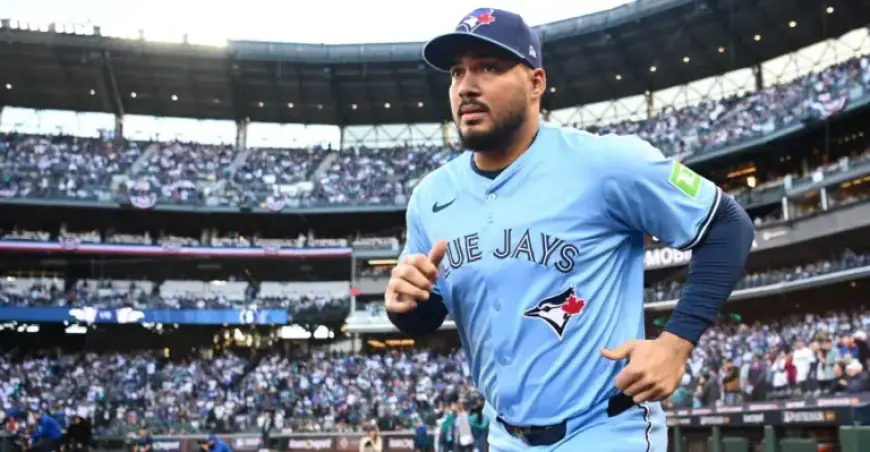 Santander Sidelined for 5-6 Months Due to Injury