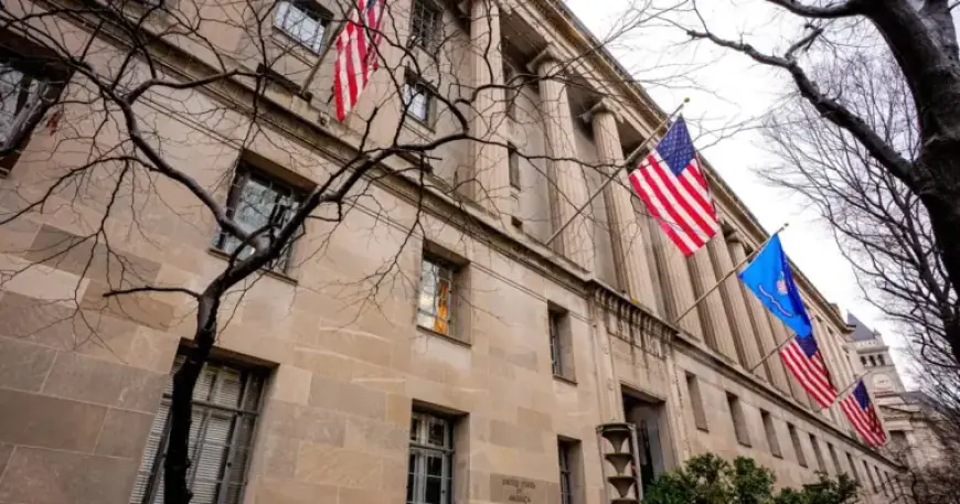 Grand Jury Clears 6 Democrats in Military Orders Case, Sources Confirm