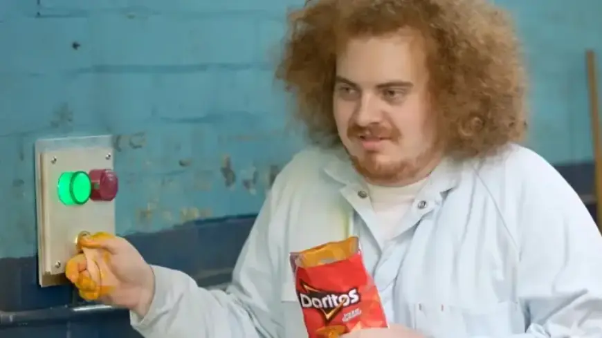 11 Hilarious Super Bowl Ads from the Past