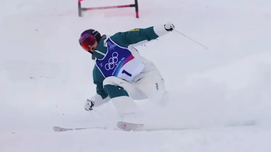 Jakara Anthony Slips in Final, Misses Moguls Medal