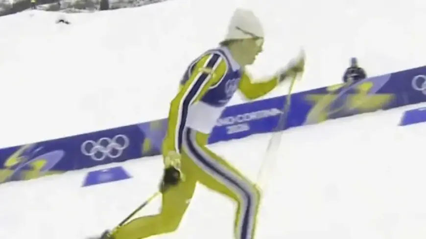 Legendary Olympian Skier Amazes by Sprinting Up Cross-Country Hill