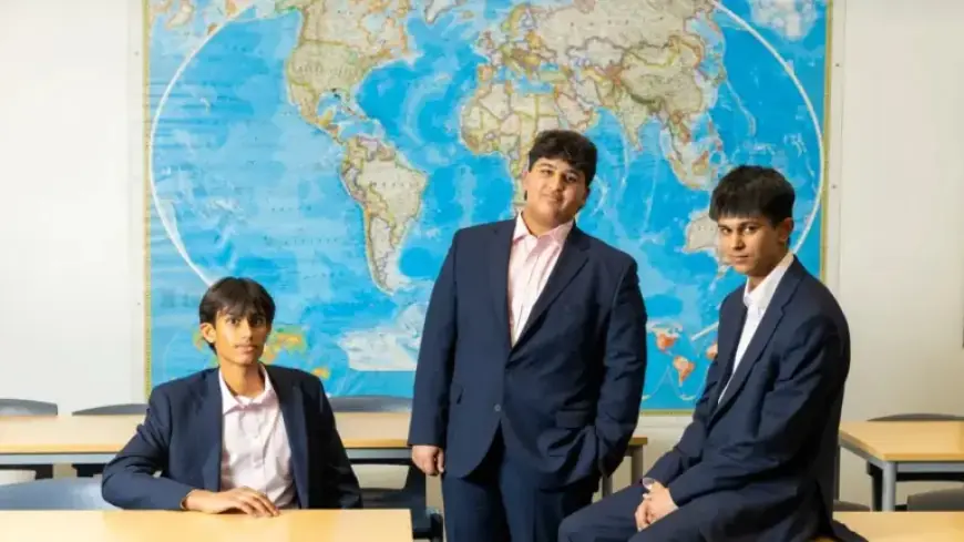 Teen Entrepreneurs Empower Peers with Investment Insights