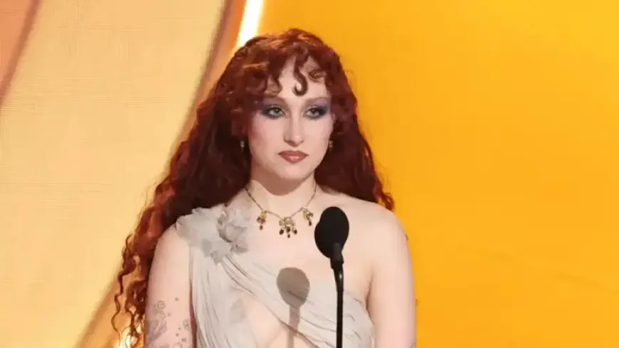 Chappell Roan Drops Agency over Boss’s Emails to Ghislaine Maxwell