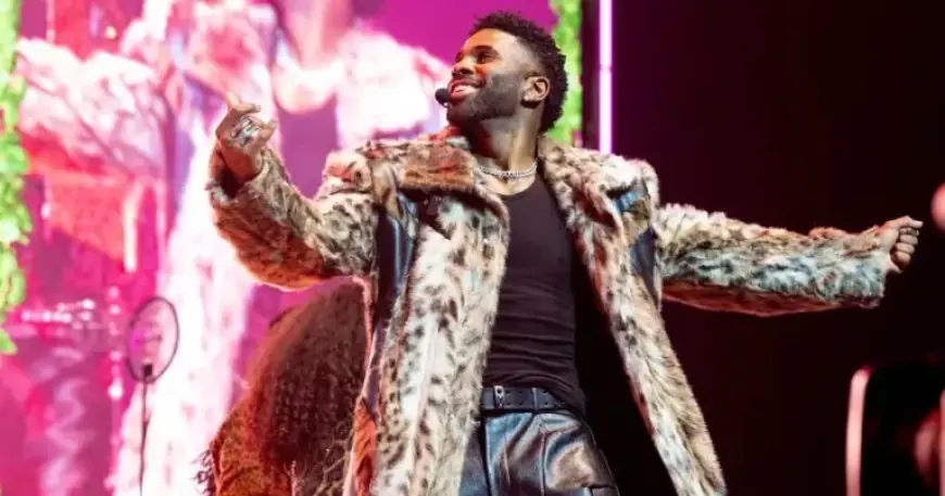 Emotions Soar as Arena Show Captivates M62 Travelers