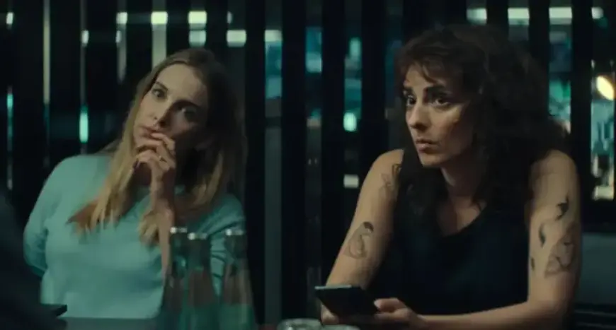 Don’t Miss Netflix’s #4 Twist-Filled Spy Drama