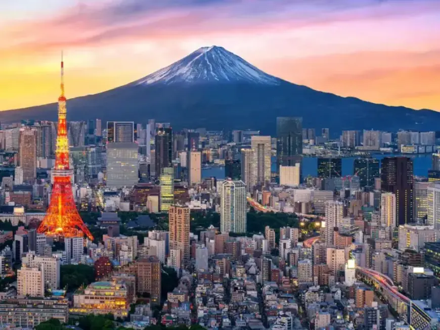 Maximize Travel Savings as Aussie Dollar Surges