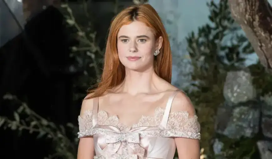 Irish Actress Alison Oliver Shines as the Star of “Wuthering Heights”