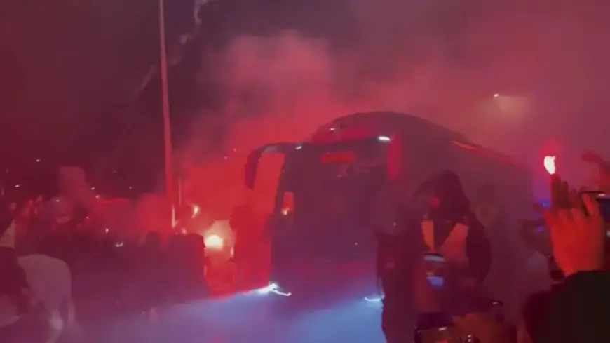 Atlético Fans Honor Simeone with Epic Metropolitano Welcome