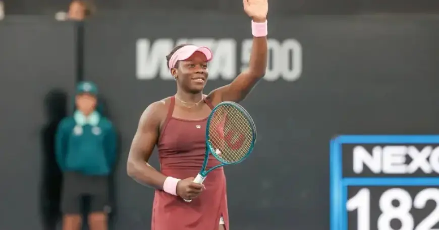 Maria Sakkari Upsets Top Seed Iga Swiatek in WTA Qatar Open Quarterfinals