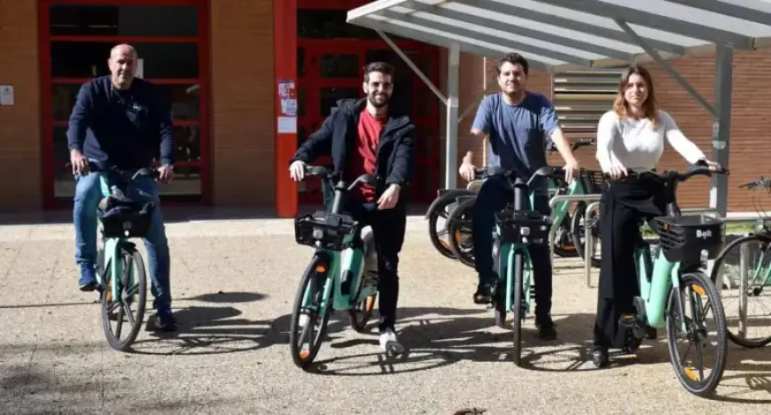 UAL Becomes the First Destination for Almería’s Shared Electric Bikes