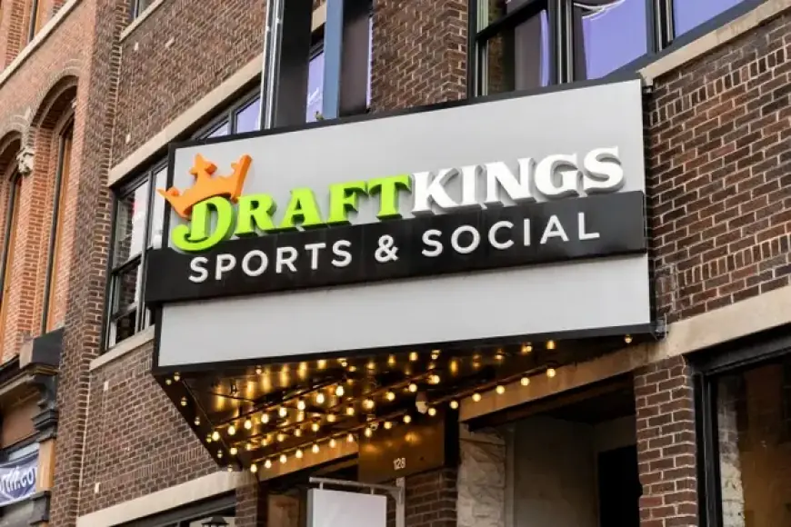 DraftKings Stock Drops Following Weak Revenue Forecast (DKNG:NASDAQ)