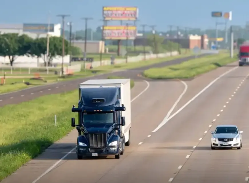 Aurora’s Driverless Trucks Surpass Human Drivers in Speed and Distance