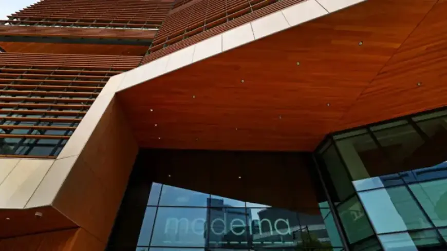 Moderna President Criticizes FDA for Skipping Flu Vaccine Review