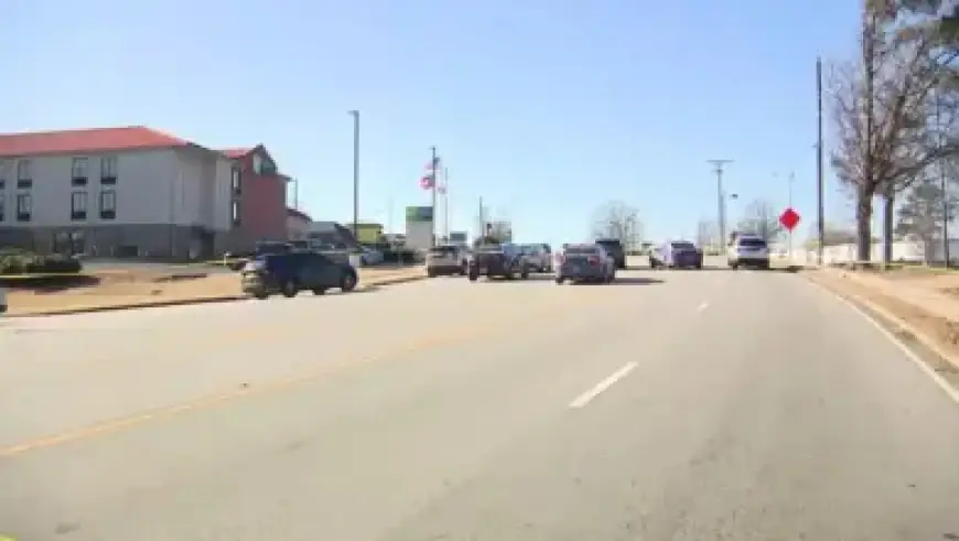 Hemsworth, Berry, Ruffalo Discuss Heists and Hollywood Origins in ‘Crime 101’