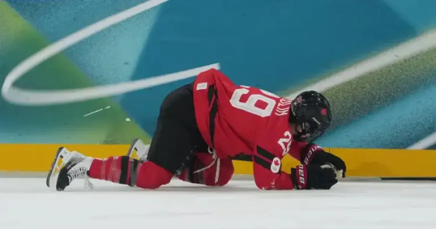 Marie-Philip Poulin Practices After Injury for Olympic Quarterfinals