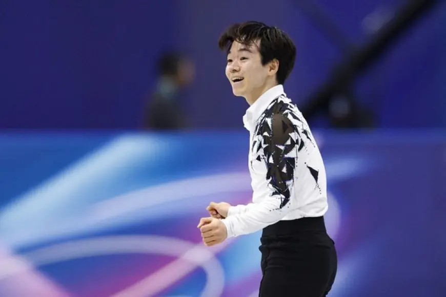 Yuma Kagiyama keeps gold in sight after trailing Malinin in short program