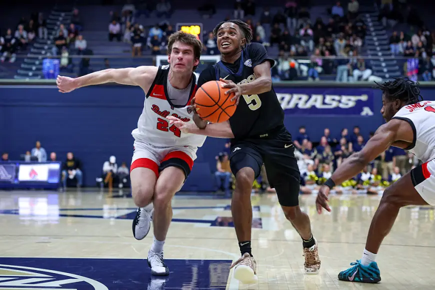 Akron basketball: Zips host UMass in pivotal MAC clash Friday night