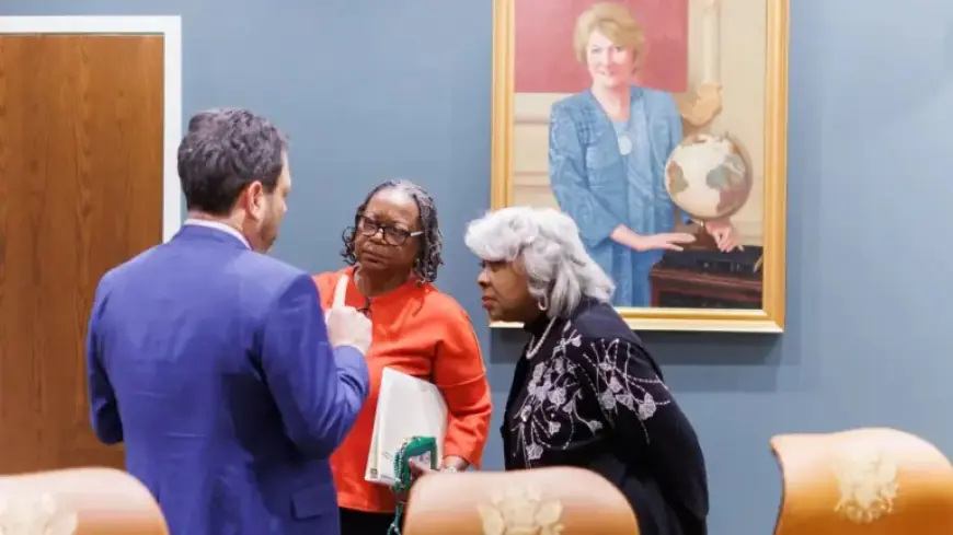 Virginia Court Permits Democrats’ Redistricting Vote: NPR