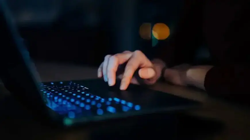 AI Researchers Warn as They Make Their Exit