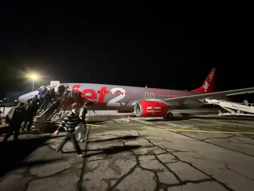 Manchester Flight Brawl at 30,000 Feet Triggers Emergency Landing