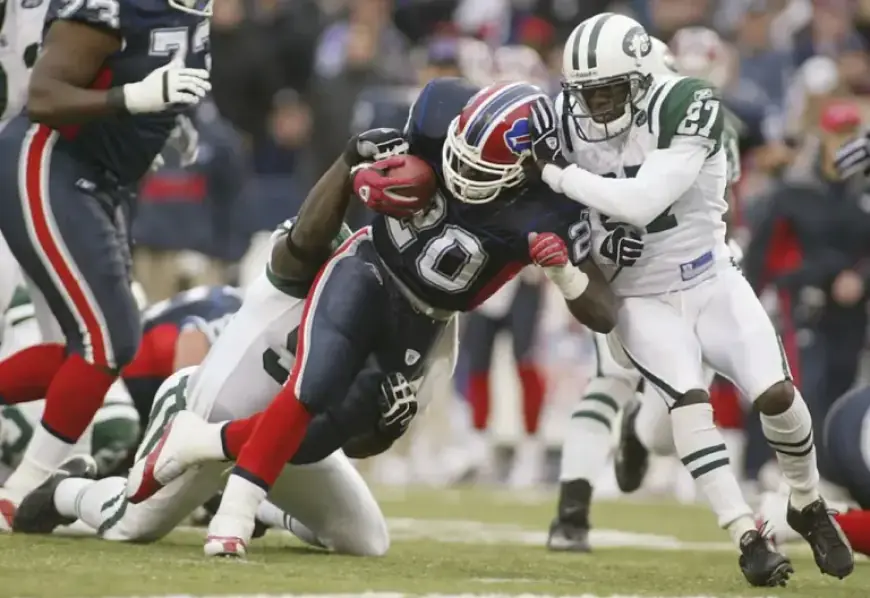 Trump Pardons Former Buffalo Bills RB Travis Henry in 2026