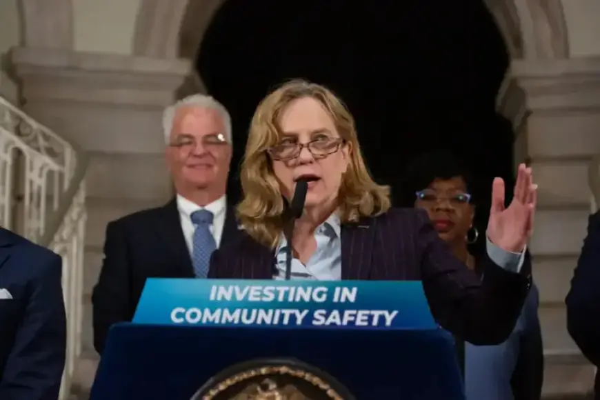 Queens DA Charges Man Shot by NYPD, Defying Mayor Mamdani’s Plea