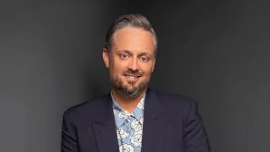 Nate Bargatze set for 2026 NAB honor as tour and film plans expand