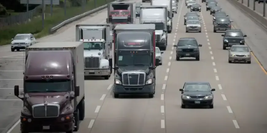 AI Concerns Hit Trucking Stocks; Analysts Spot Buy Opportunity