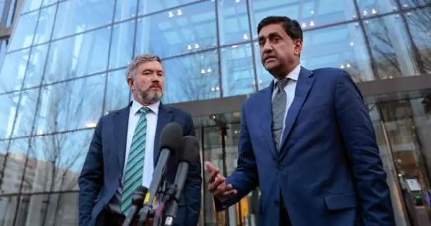 Massie and Khanna push Epstein-file unredactions as names ripple across politics and business