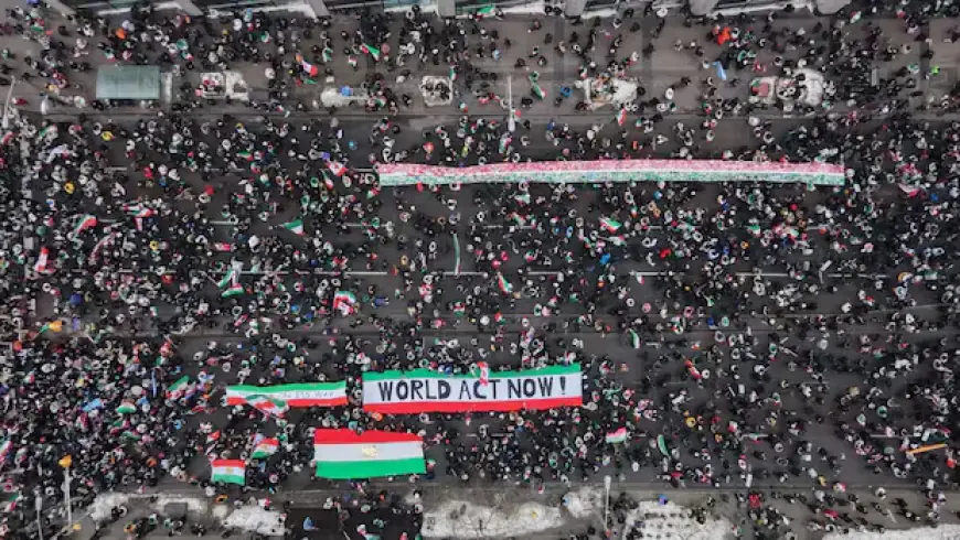 North York Rally Supports Iranian Protesters, Attracts 350,000: Toronto Police
