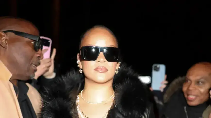 Rihanna Revives Footless Tights Trend with Solo Fashion Mission