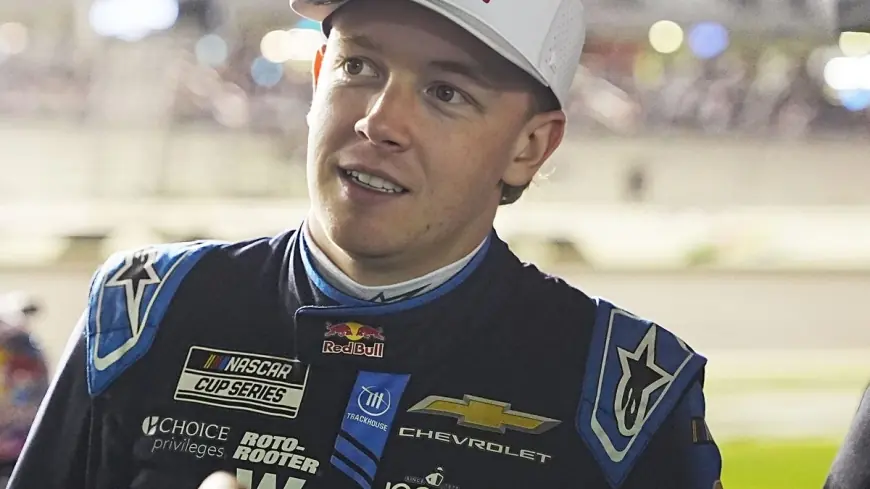Byron Chases Three-Peat as Longshots Loom Ahead of Daytona 500