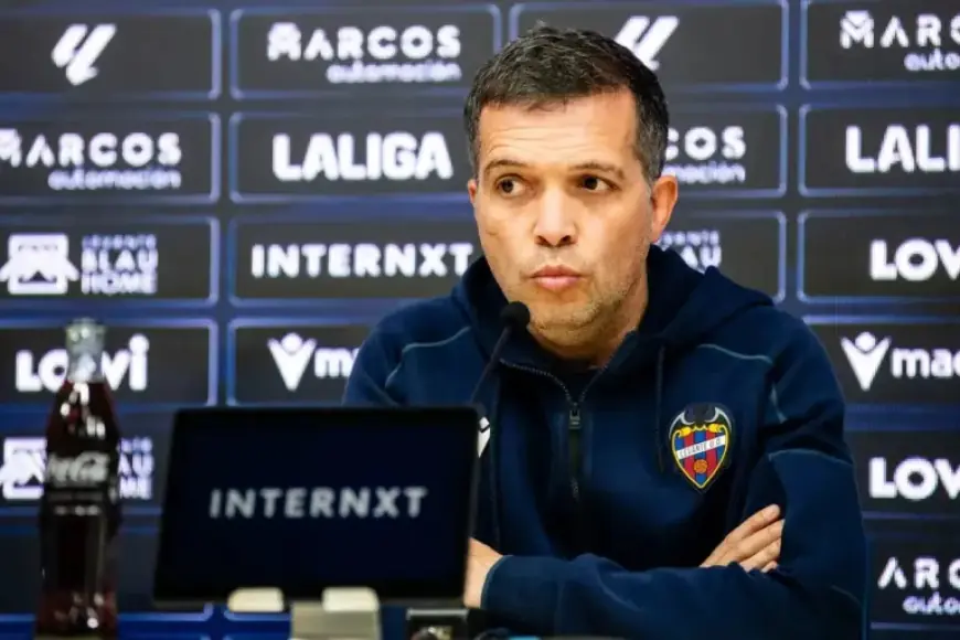 Luís Castro Highlights Fan Importance Ahead of Special Match