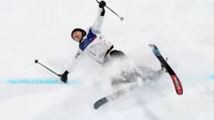 Elias Lajunen crash shakes men's big air qualifier at Winter Games