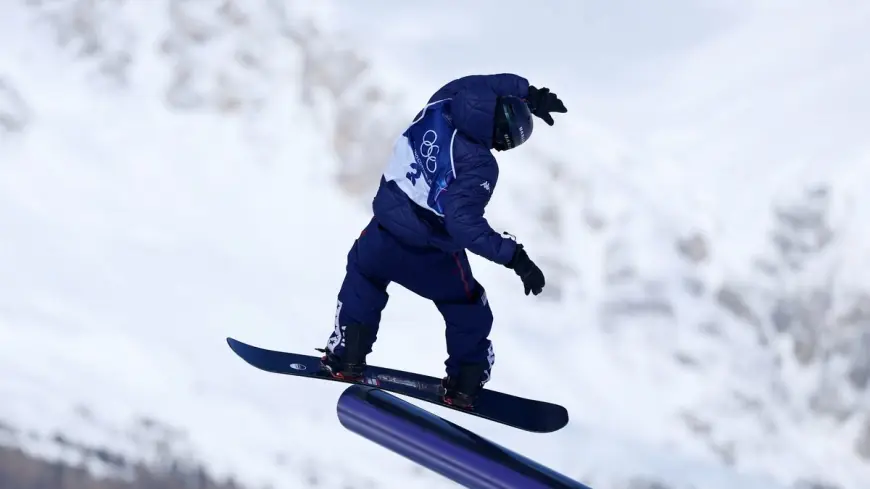 Red Gerard clings to final berth in slopestyle qualifying as Menzies tops field