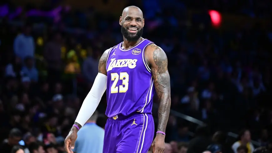 LeBron James Keeps Future Unclear After All-Star Weekend, Focuses on Present with Lakers