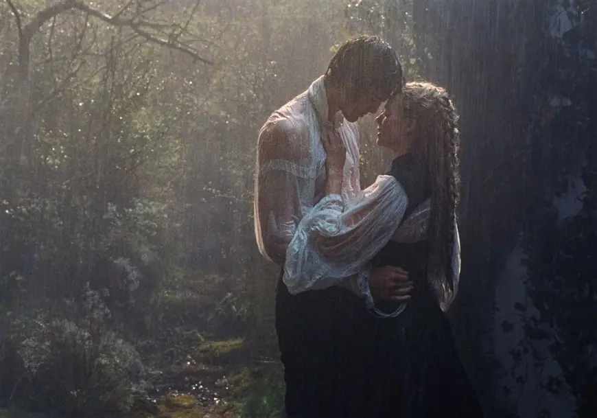 Jacob Elordi Height Fuels Fresh Talk Around the New Wuthering Heights Movie as the Classic Returns to Theaters