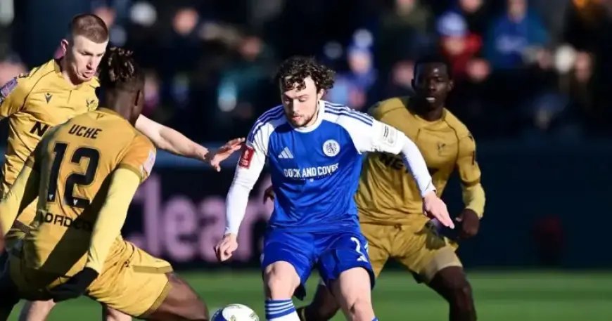 “Scoring Against Manchester United: Schoolboy Hero Returns to Class”