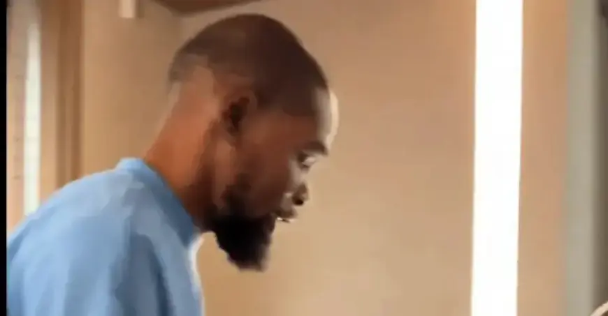 Internet Accuses Kevin Durant of Using Burner Account to Criticize Teammates