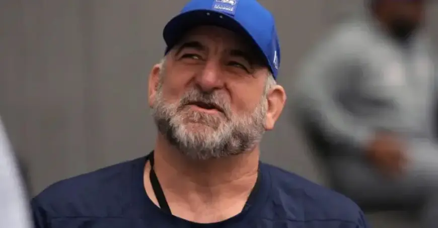 Seahawks Retain Offensive Line Coach John Benton Through 2026