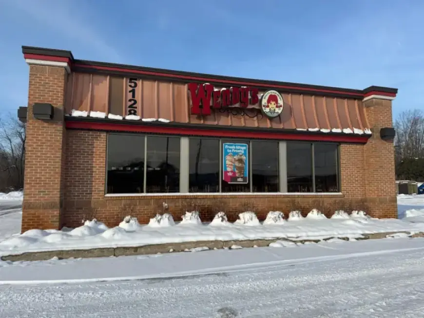 Fast-Food Giant to Shut Hundreds of Restaurants by 2026